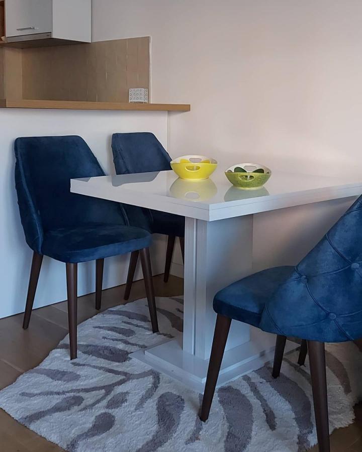 Impressive Apartment Требинье Экстерьер фото
