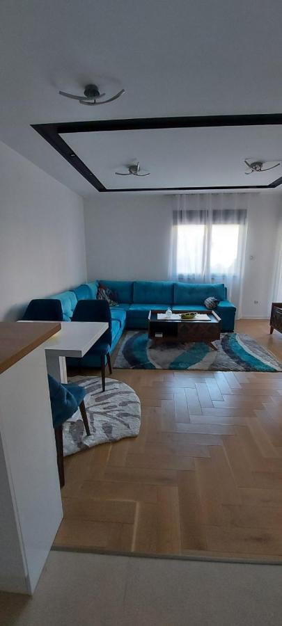 Impressive Apartment Требинье Экстерьер фото